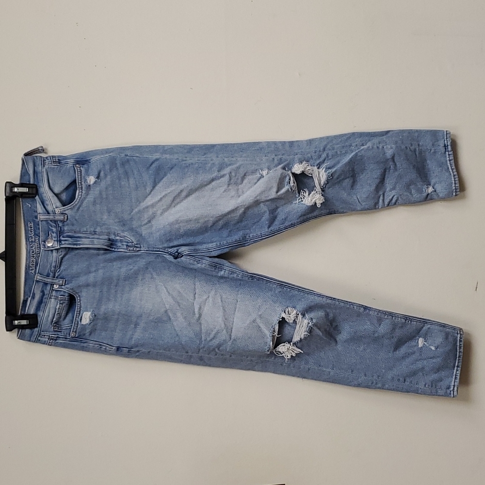 Women's American Eagle Mom Jeans